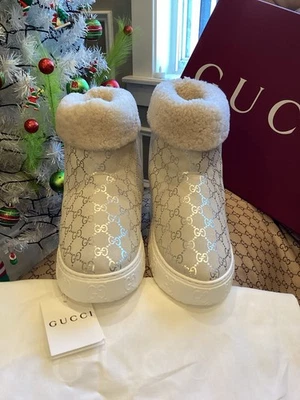NUEVO EN CAJA Botas Gucci GG Monograma Borde de Oveja Metálicas Gamuza EU37.5 US7.5 Foto 1 de 4