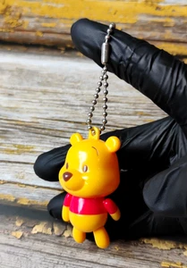 Winnie The Pooh - Llavero Figura Columpio Disney Store - Japonés - Imagen 1 de 3