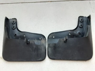 Juego de guardabarros delantero Volkswagen Tiguan 2009-2017 OEM # 5N0075111* Foto 1 de 4