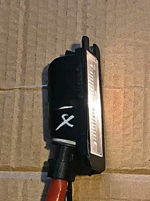 Maserati Quattroporte 2006 maletero luz luz lámpara en funcionamiento 046441000 Foto 1 de 4