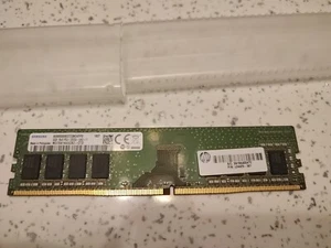 Samsung Modulo Di Memoria Ram Da 8 Gb Ddr4 Pc4-21300, 2666 Mhz, 288 Pin (B9f) - Zdjęcie 1 z 2