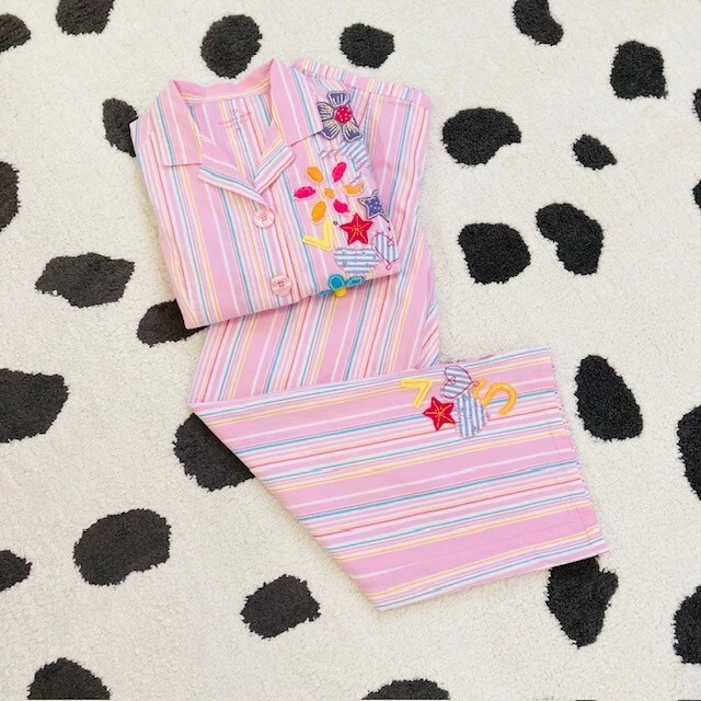 Pijama Victorias Secret tamanho médio Y2K raro vintage listrado PJ 2 peças conjunto de logotipo - Imagem 1 de 4