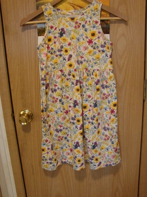Old Navy cream floral girls dress - Image 1 of 4