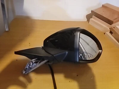 Espejo retrovisor derecho usado se adapta a: Volkswagen Golf GTI 2016 sin asistencia de mantenimiento de carril Foto 1 de 4