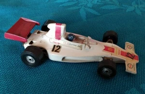 Made in Great Britain White Corgi Diecast Graham Hill Shadow-Ford DNI/IA Vintage - Picture 1 of 8