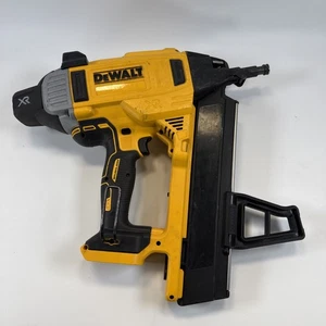 Pistola de clavos de hormigón inalámbrica DEWALT DCN890 20V (solo herramienta) - Imagen 1 de 8