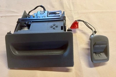 92-96 F150 F250 F350 Bronco 97 F250 F350 Dark Gray Ashtray Assembly w/Pwr Point - Image 1 of 4