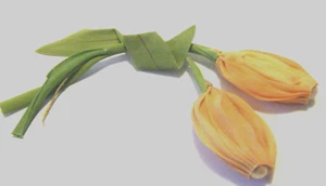 ANTIQUE wild flowers peach/orange silk w/ribbon Leaves Millinery hat Germany - Picture 1 of 5