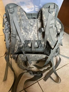 USGI MOLLE II Modular Lightweight Load Carting Large Rucksack - Picture 1 of 3