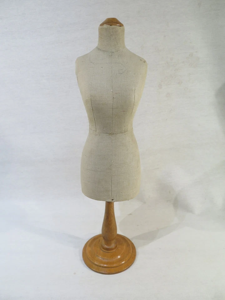 ANCIEN MANNEQUIN DE VITRINE MODE MODISTE COUTURE POUPEE MINIATURE 1930  - Photo 1/1
