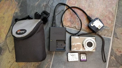 Olympus Digital Camera FE-5035 5x Optical Zoom 14.0MP Mocha Excellent! - Image 1 of 4