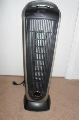 LASKO CERAMIC TOWER HEATER--OSCILLATING - Image 1 of 4