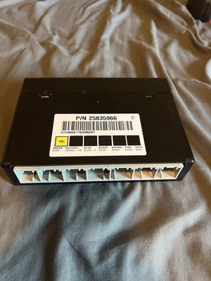 07-11 GMC Chevy Cadillac Escalade Silverado Body Control Module GM 25835966 OEM - Image 1 of 4
