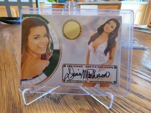 2013 BENCHWARMER DESSIE MITCHESON AUTO CARD NRMT-MT