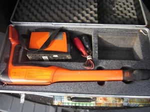 METROTECH MODELL 810DX LINE TRACER UND SENDER - Bild 1 von 4