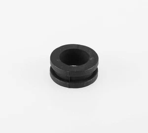 09320 12068 SUZUKI GSF1200 SEAT TAIL COVER CUSHION RUBBER (2002-2005) - LOOK! - Picture 1 of 5