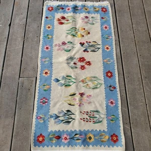 Elegante alfombra Kilim floral hecha a mano, alfombra floral de lana, tamaño 26x54 pulgadas - Imagen 1 de 7