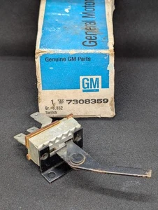 NOS 1969 PONTIAC BONNEVILLE EXECUTIVE W/O AC HEATER BLOWER SWITCH 7308359 - Picture 1 of 15
