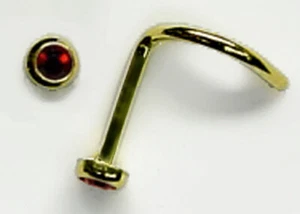 750 ECHT GOLD *** Nasenstecker Nasenpiercing Piercing  flach Kristall rot 2,5 mm - Picture 1 of 8