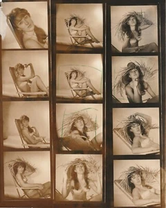 TIRAGE PHOTO Planche contact argentique 1960 PIN-UP FORMAT DES IMAGES 6X6CM - Imagen 1 de 1