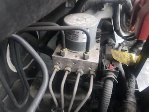 Vauxhall Mokka Mk1 12-16 1.6 Petrol ABS Pump 95406024, 95417440 00769241 - Picture 1 of 2