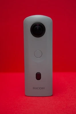 Nuevo Ricoh Theta SC2 Business Edition R03030 + Trípode - Cámara 360° Foto 1 de 4
