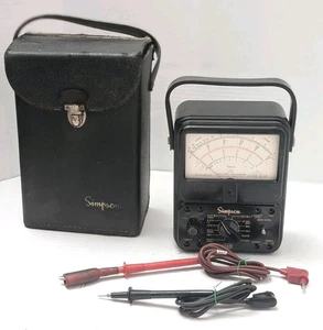 Multimetro Simpson serie 260 6 Volt Ohm con custodia e cavi - Foto 1 di 15
