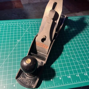 Vintage Stanley Bailey No. 5 Hand Plane Smooth Bottom Woodworking Made in USA - Picture 1 of 5