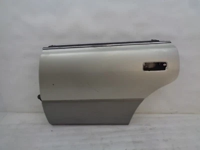 LK806288 97-01 LEXUS ES300 EXTERIOR TRASERA IZQUIERDA PUERTA CARCASA PLATA/GRIS OEM Foto 1 de 4