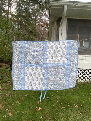 Funda de almohada estándar acolchada con retazos con estampado de bloques azul The Company Store nueva sin etiquetas Foto 1 de 4