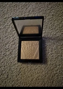 GIVENCHY TEINT COUTURE SHIMMER POWDER SHIMMERY GOLD DISCONTINUED - Picture 1 of 4