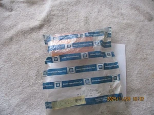 NOS 1992-1993 CHEVROLET BLAZER, SILVERADO, CHEYENNE RIGHT HAND SIDE MARKER LAMP - Picture 1 of 7