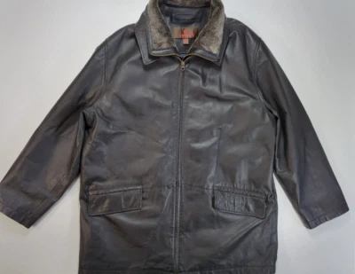 Jaqueta de Couro Genuíno Isolada Masculina DANIER XL Preta Gola de Pele com Zíper Completo - Excelente Estado Usado - Imagem 1 de 4