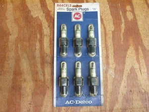 1967 1968 1969 1970 1971 1972 1973 1974 1975 AMC spark plug set AC #R44CXLS NOS! - Foto 1 di 3