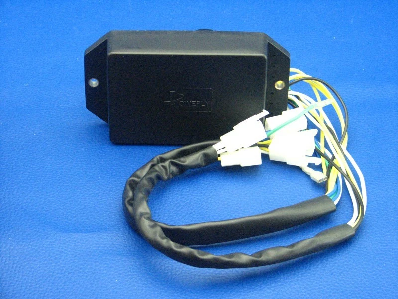 AVR Regler 3phasig passend für Diesel Stromaggregat 3 - 6KW Stromerzeuger Notsro - Bild 1 von 1