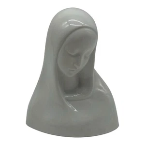 Vintage Small Holland Mold 5 Inch White Ceramic Madonna Figurine Handmade - Picture 1 of 11