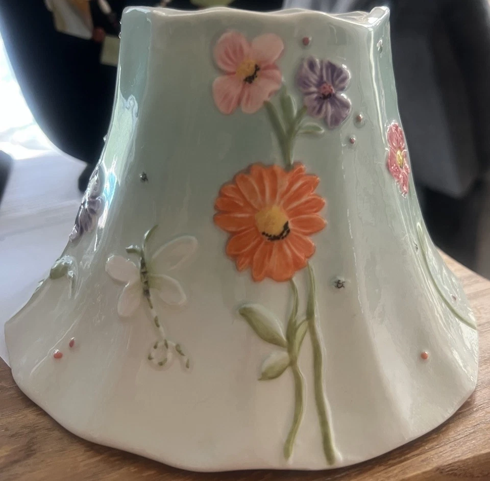 VELA YANKEE FLORES SILVESTRES MARIPOSAS LG TARRO SOMBRA/TOPPER Foto 1 de 1