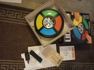 Vintage 1978 Milton Bradley Simon Spiel getestet funktioniert komplett mit Anleitung - Bild 1 von 21