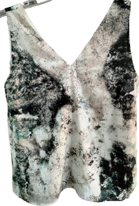 NWT The Limited Top Women PM Sleeveless V Neck Grunge Side Slit  FREE SHIPPNG - Picture 1 of 9