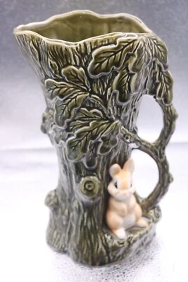 (1083) Vintage Sylvac Brown Woodland Pottery Tree Trunk Vase Rabbit And Handle. - Image 1 of 4