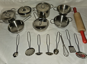 Melissa & Doug Deluxe Stainless Steel Pots and Pans Play Set 20 Pieces