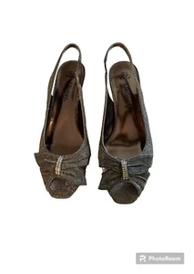J Renee Jenvey Damen-Slingback offene Zehenpartie glitzernde silberne Absätze Größe 8,5 M - Bild 1 von 9