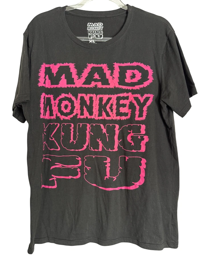Camiseta Gráfica Mad Monkey Kung Fu XL Negra Rosa Punk Rock Grunge Informal Foto 1 de 3