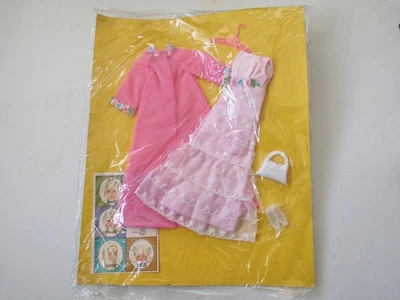 Casaco social vintage Barbie Francie 1967 #1283 Sweet 'N Swingin' moda completo - Imagem 1 de 4