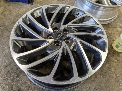 Wheel 20x8 Aluminum Machined Face 15 Spoke Twisted Fits 19-22 NAUTILUS 764625 - Image 1 of 4