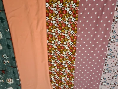 schönes Stoffpaket/5x Baumwolljersey Mützen /Snoods  30x70cm  Füchse Eulen Neu - Bild 1 von 4