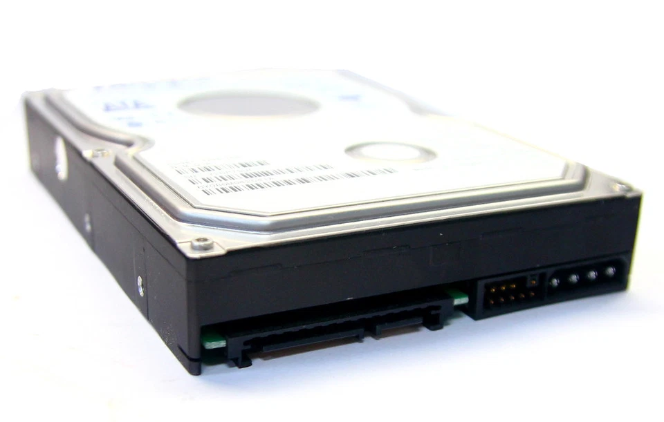 Maxtor Diamondmax Plus 9 120GB SATA HDD 3.5 " Hard Disk Drive 7200rpm 8MB - Image 1 of 1