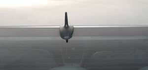 03 04 05 06 Mercedes W211 E500 CLS500 E320 techo aleta de tiburón antena GPS FABRICANTE DE EQUIPOS ORIGINALES - Imagen 1 de 2