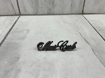 NOVO OEM 1973-1977 Chevrolet Monte Carlo emblema painel cabeçalho #325272 - Imagem 1 de 4