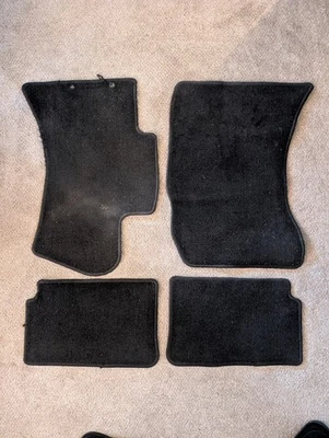 Alfombrillas negras Subaru Impreza WRX 2002-2007 02-07 Foto 1 de 4